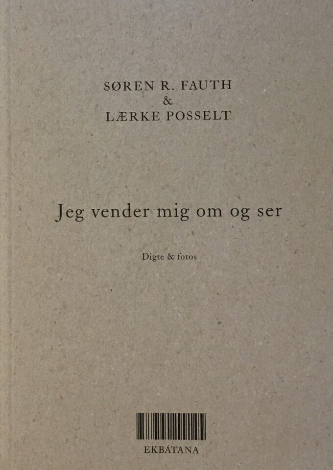 Forside, jeg vender mig om og ser